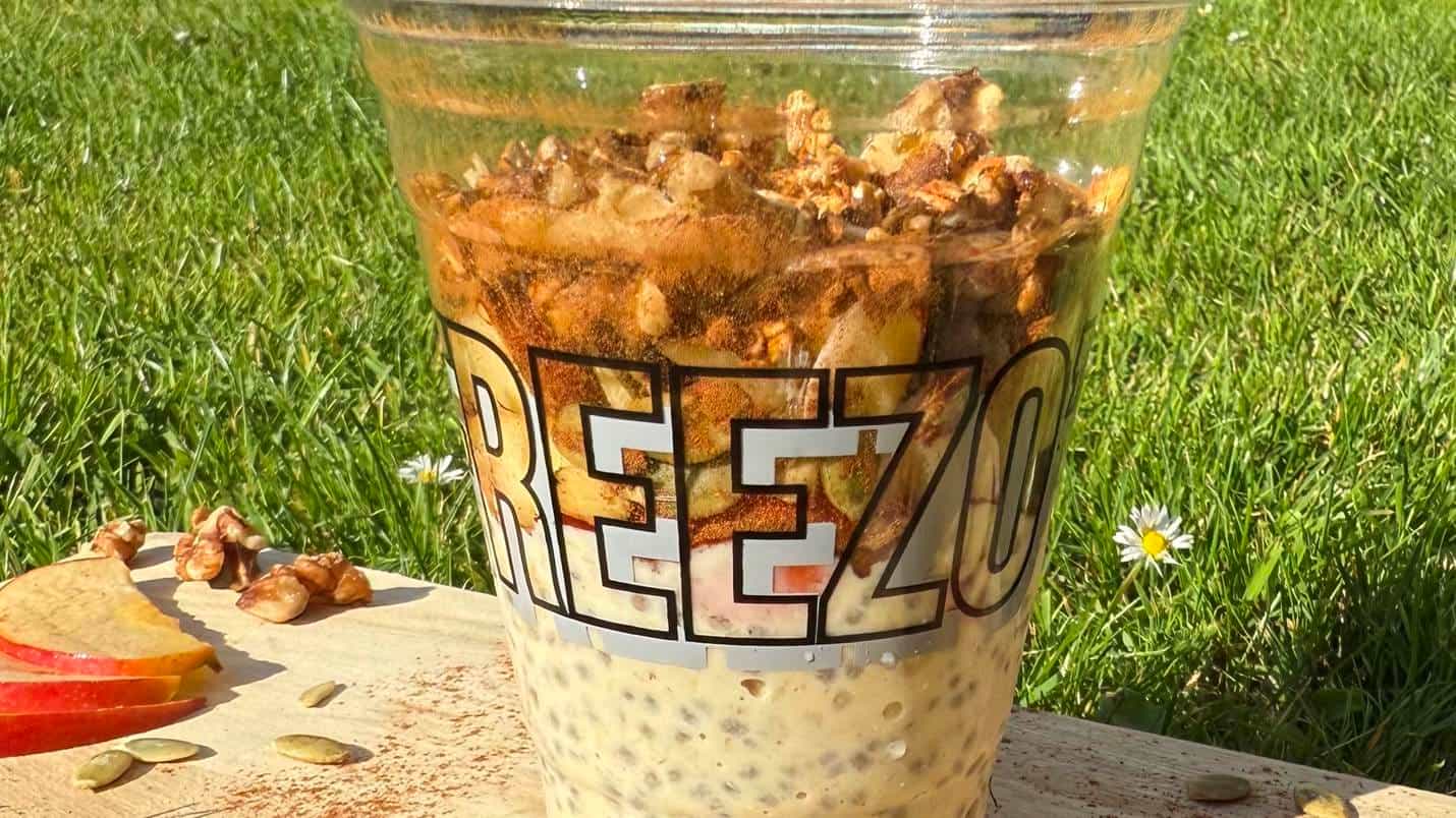 The Apple Pie Power Pot (Overnight Oats)